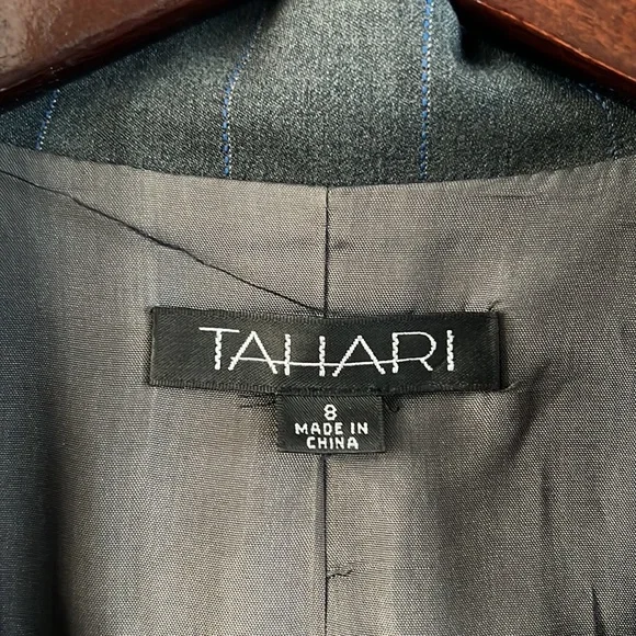 Tahari blue gray pinstriped business jacket size 8 - Picture 6 of 11